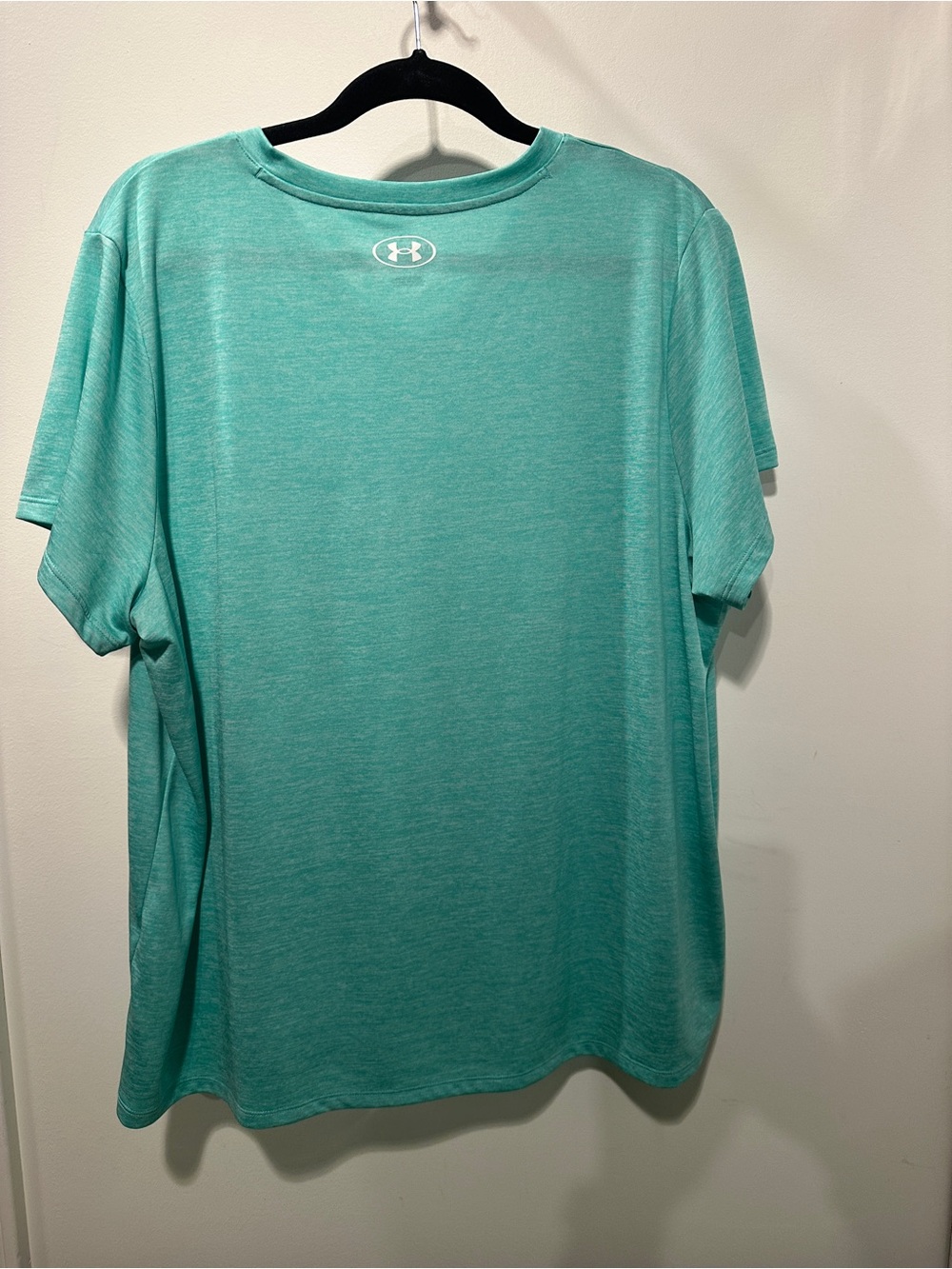 Under Armour Women’s Light turquoise V-Neck Performance Tee 1X - Picture 5 of 5